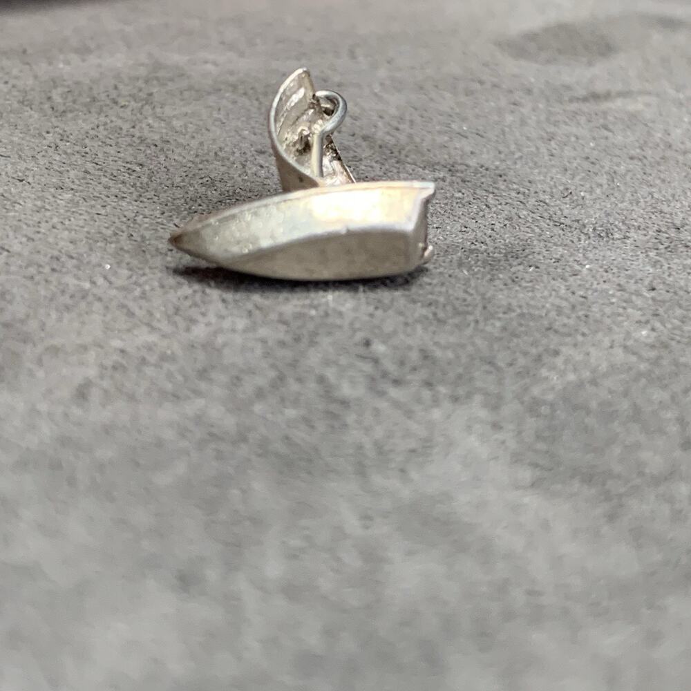 Vintage Sail Boat 3D Dangle Charm Sterling 925 Silver Short Boat - Picture 4 of 5